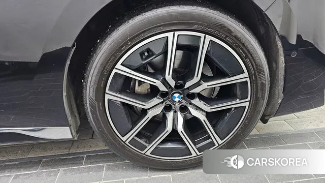 BMW 7 Series (G70) id 3619970 из Кореи 15