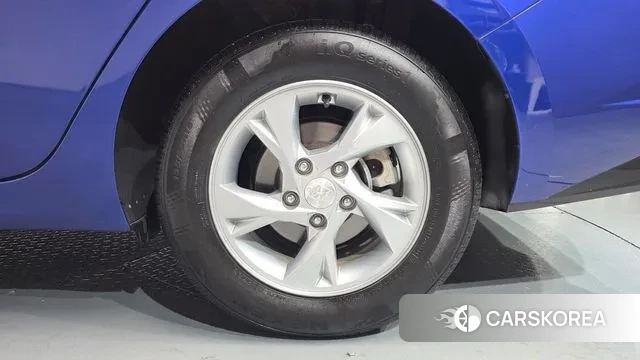 Hyundai Avante (CN7) id 3788002 из Кореи 15