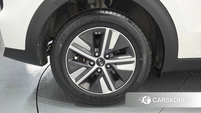 Kia The New Niro id 4250404 из Кореи 25