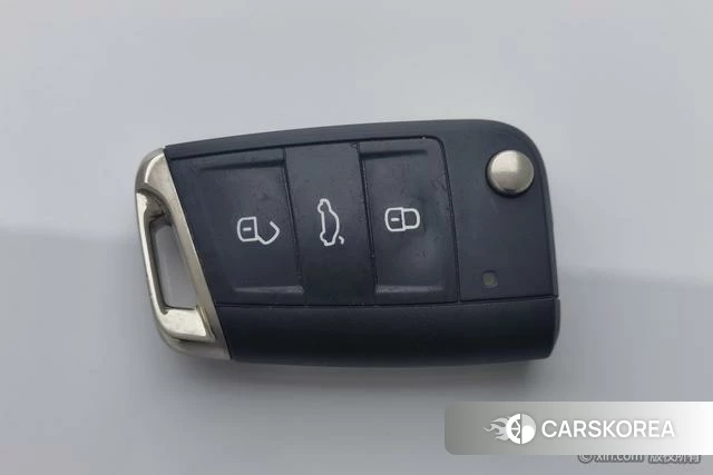 Volkswagen Tiguan L id 4297982 из Китая 20