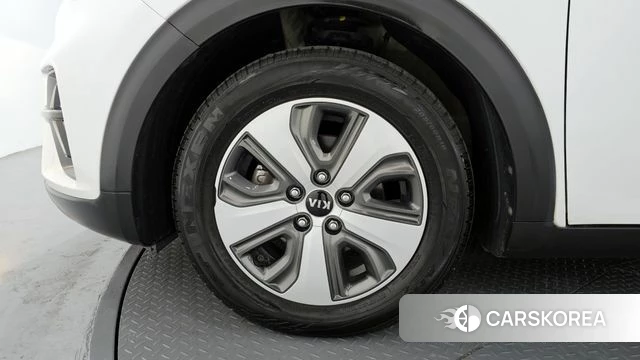 Kia The New Niro id 3879489 из Кореи 15