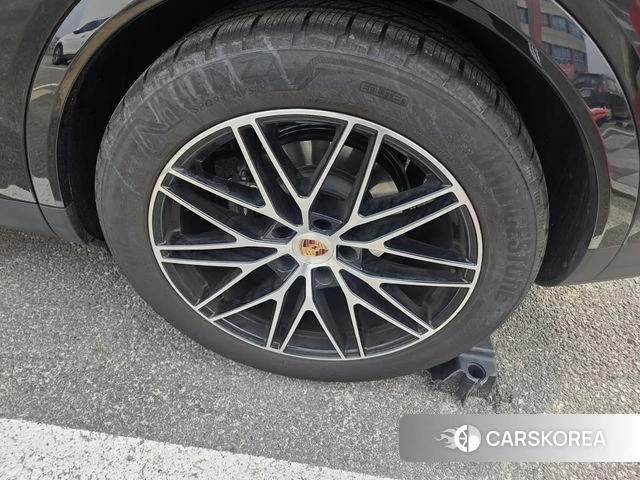 Porsche Cayenne (PO536) id 3909324 из Кореи 10