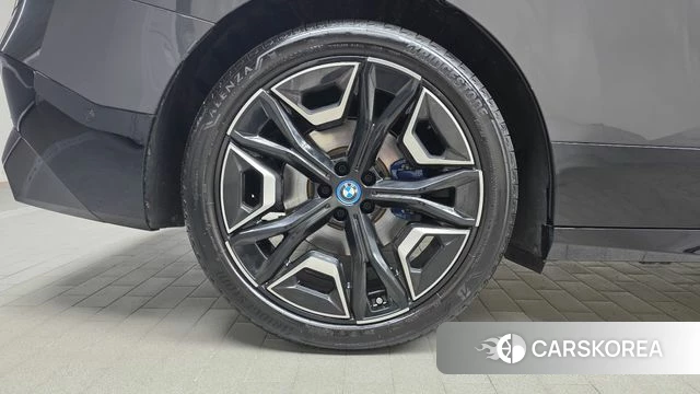 BMW iX id 4880509 из Кореи 27