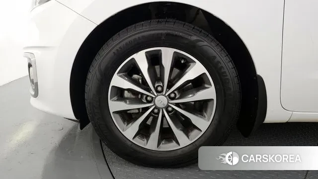 Kia All New Carnival id 3677713 из Кореи 15