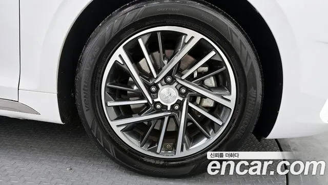 Hyundai The New Grandeur IG id 2410574 из Кореи 15