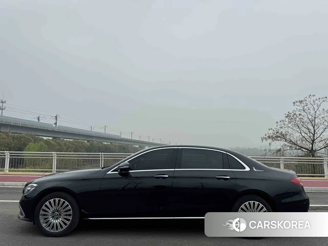 Mercedes-Benz E-class id 4209334 из Китая 27