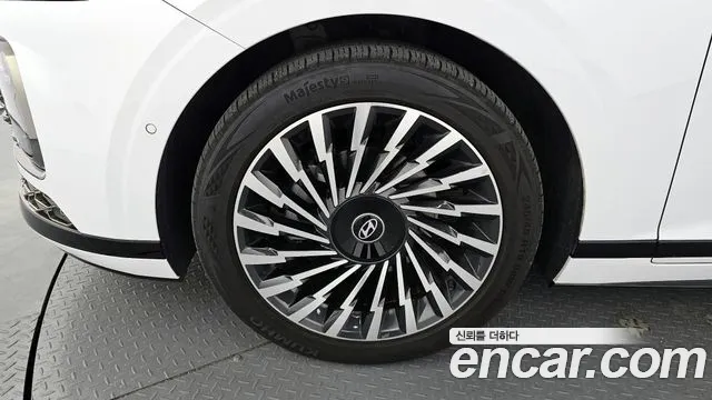 Hyundai Grandeur Hybrid (GN7) id 2715771 из Кореи 15