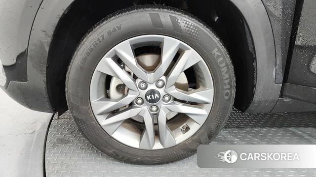 Kia Seltos id 4303940 из Кореи 27