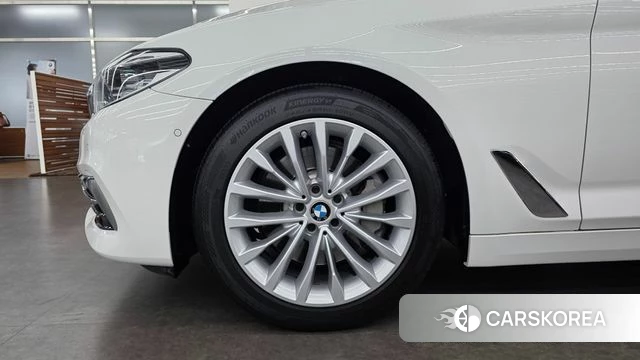 BMW 5 Series (G30) id 4672149 из Кореи 14