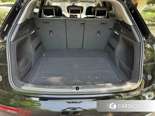 Audi Q5L id 4307740 из Китая 10