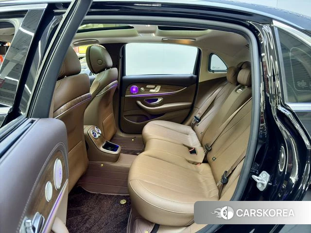 Mercedes-Benz E-class id 4277118 из Китая 10