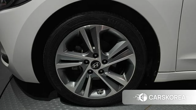 Hyundai Avante AD id 4865490 из Кореи 28