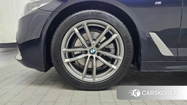 BMW 5 Series (G30) id 4284772 из Кореи 28