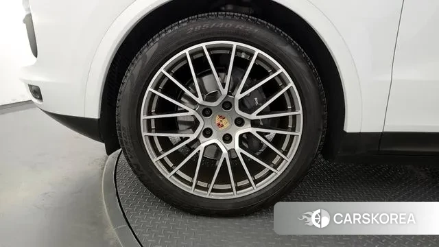 Porsche Cayenne (PO536) id 3333596 из Кореи 15