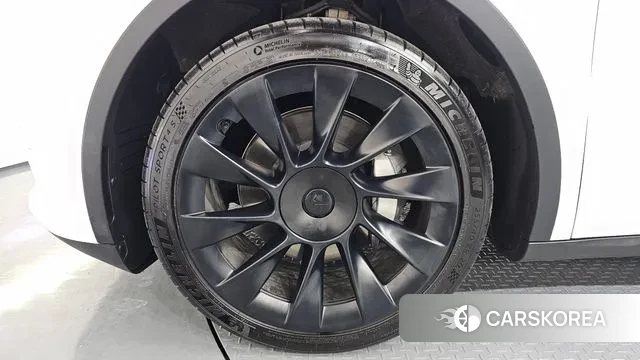Tesla Model Y id 3605820 из Кореи 15