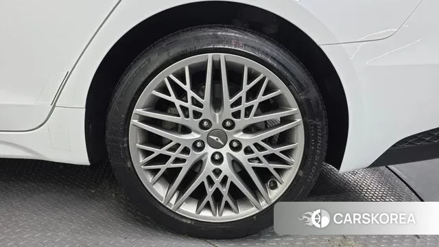 Genesis The New G70 id 3788544 из Кореи 15