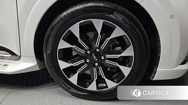 Kia Carnival 4th generation id 3213379 из Кореи 15