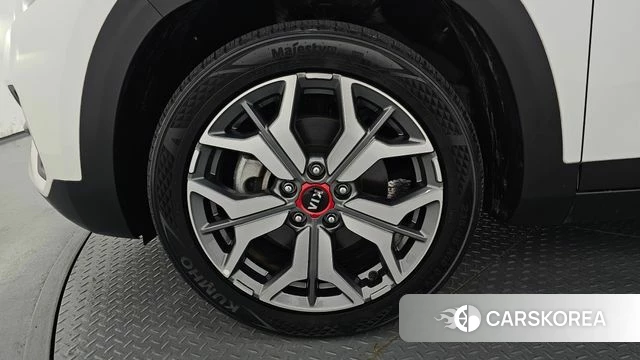 Kia Seltos id 4542975 из Кореи 26
