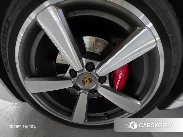 Porsche 911(992) id 3570743 из Кореи 12