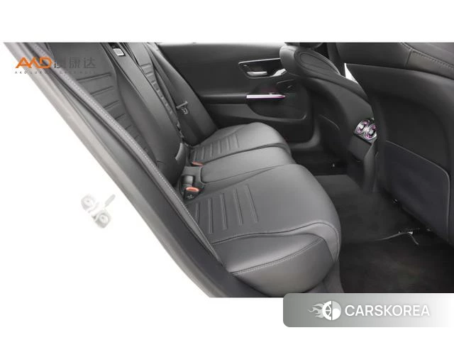Mercedes-Benz Class C 2024 Белый из Китая, фото 5