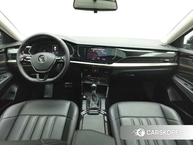 Volkswagen Passat PHEV id 4300927 из Китая 20