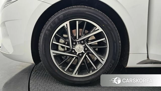 Hyundai The New Grandeur IG id 3953799 из Кореи 15