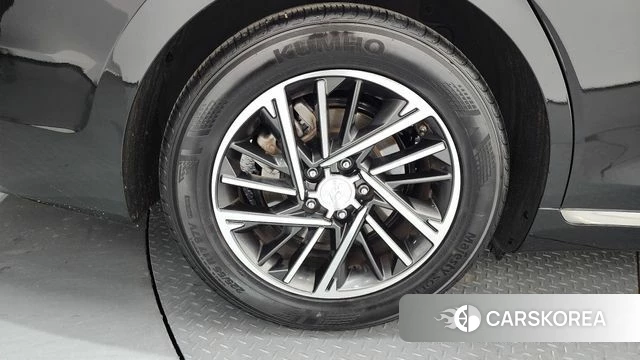 Hyundai The New Grandeur IG id 4355243 из Кореи 25