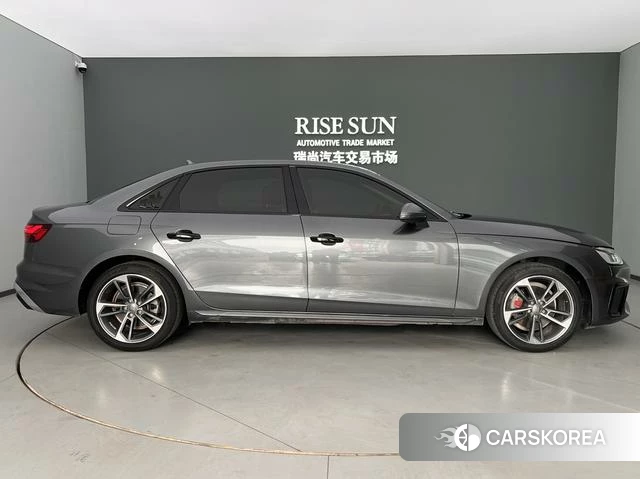 Audi A4L id 4242439 из Китая 8