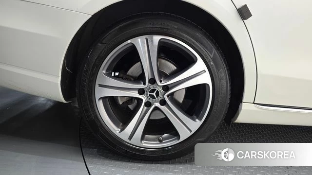 Mercedes-Benz E-Class W213 id 4411374 из Кореи 25