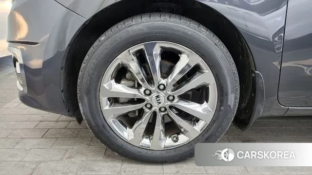 Kia All New Carnival id 3641833 из Кореи 15