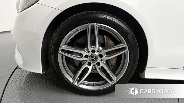 Mercedes-Benz E-Class W213 id 3573949 из Кореи 15