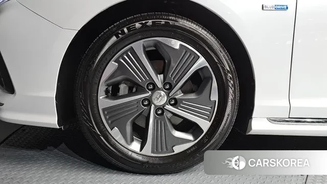 Hyundai Sonata New Rise Hybrid id 3703938 из Кореи 15