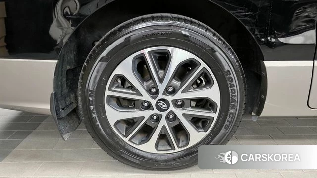 Hyundai The New Grand Starex id 3942365 из Кореи 15