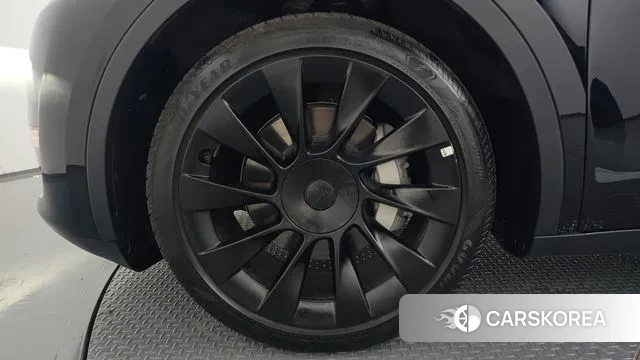 Tesla Model Y id 3031707 из Кореи 15