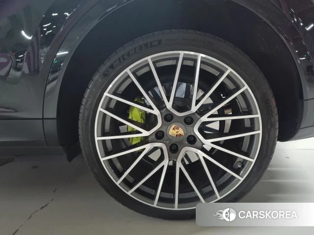 Porsche Cayenne (PO536) id 3899042 из Кореи 9