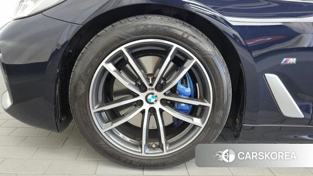BMW 5 Series (G30) id 4641158 из Кореи 30