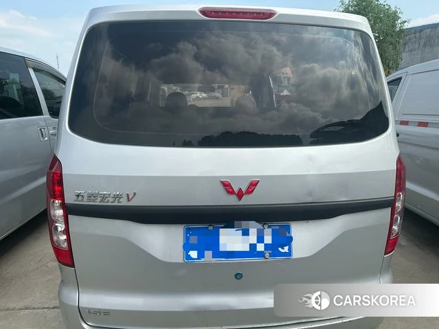 Wuling Automobile Wuling Hongguang V 2023 Серебристо-серый из Китая, фото 5