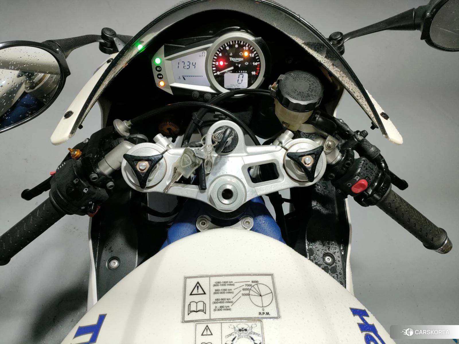 Проданный Triumph DAYTONA 675 2010 из Японии, фото 5