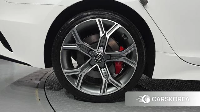 Kia Stinger id 4345170 из Кореи 31