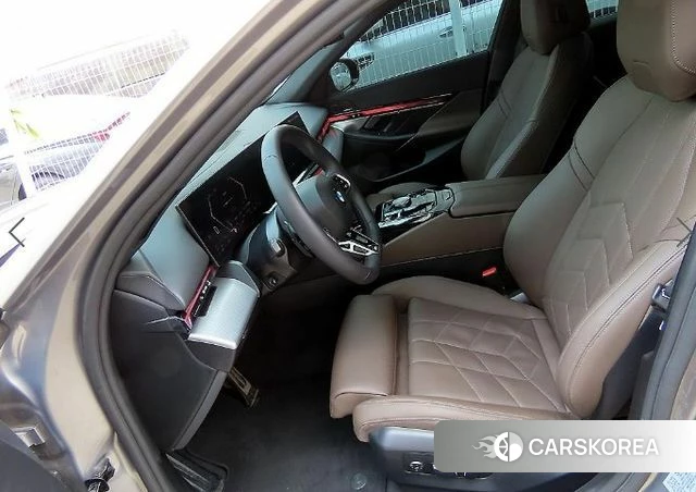 BMW 5 Series (G60) id 4248311 из Кореи 15