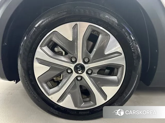 Kia Niro EV id 3029010 из Кореи 15