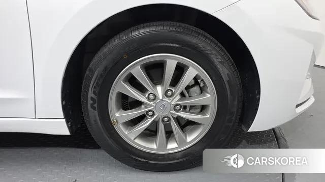 Hyundai The New Avante AD id 3344850 из Кореи 15