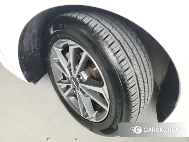 Kia The New K3 2nd generation 2021 Белый из Кореи, фото 5