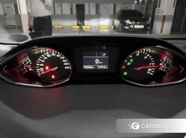 Peugeot 308 second generation 2018 Белый из Кореи, фото 5