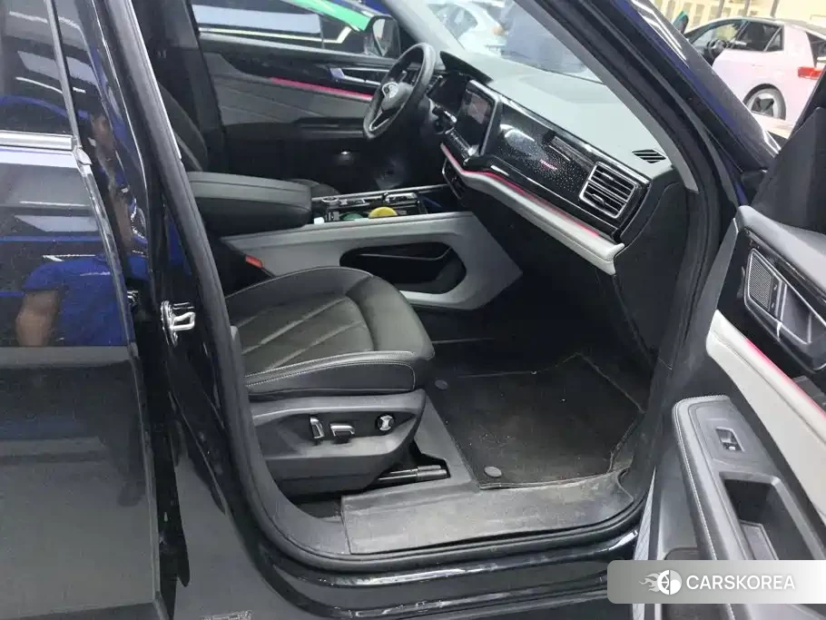 Volkswagen Tourang id 4570531 из Китая 11