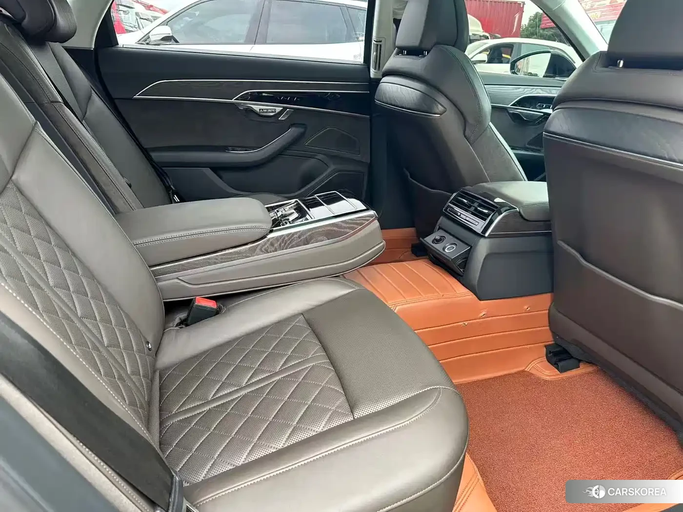 Audi A8 id 4599760 из Китая 7