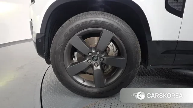 Land Rover Defender (L663) id 3415796 из Кореи 15