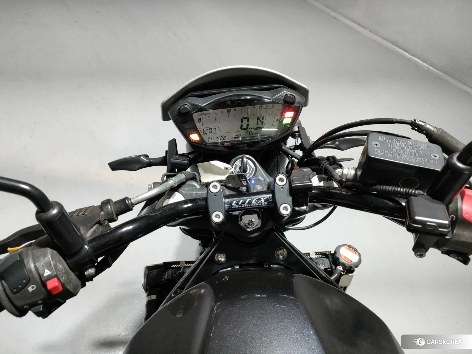 Проданный Suzuki SV650 2016 из Японии, фото 5