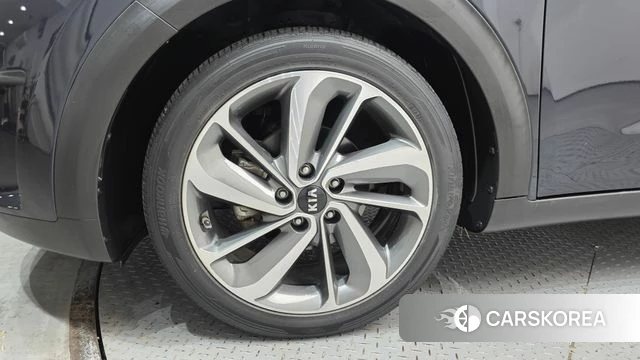 Kia Niro id 3894316 из Кореи 15