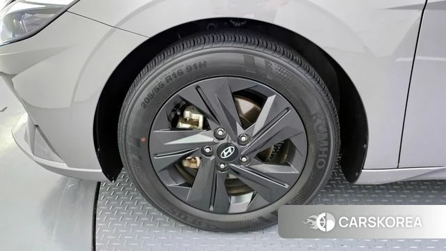 Hyundai Avante (CN7) id 3935920 из Кореи 15